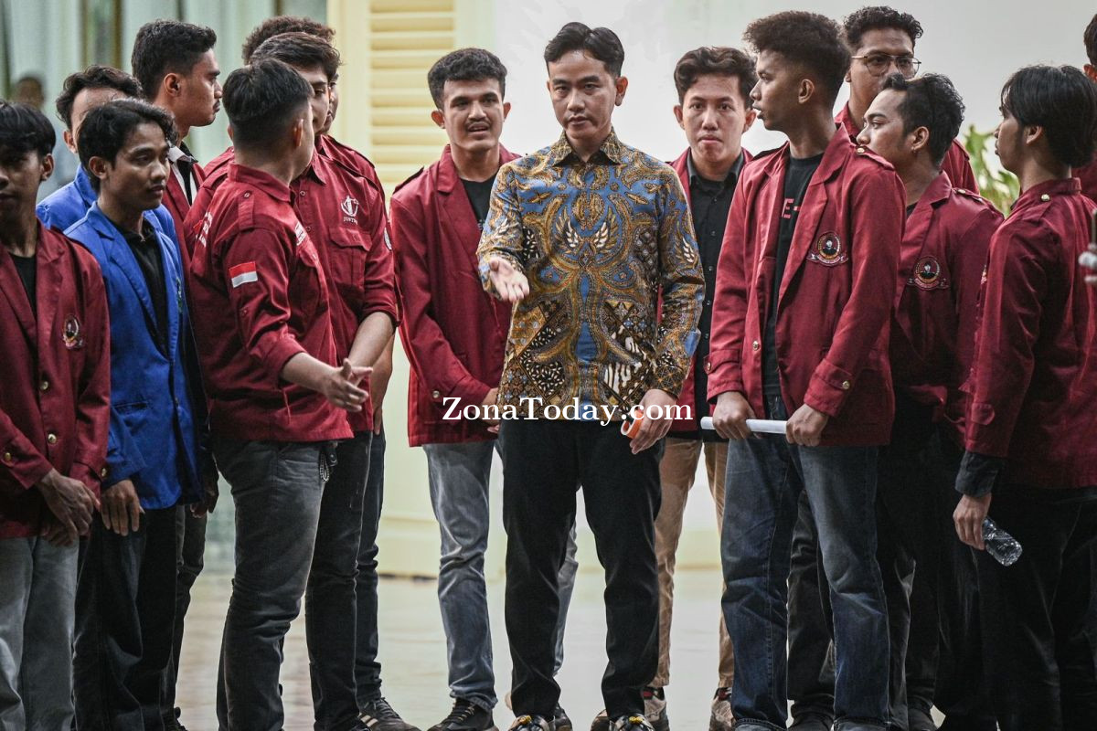 Wapres Gibran Temui Mahasiswa Pendemo, Aksi di Patung Kuda Hingga Dialog Tertutup di Istana